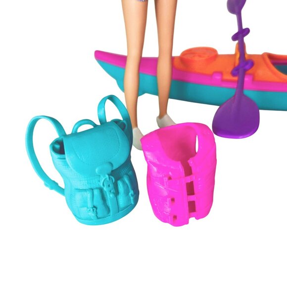 Barbie Team Stacie Camping Doll Playset Kayak Accessories 2022 - Picture 4 of 4